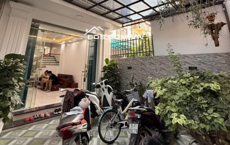 Bán Nhà 3 Tầng Độc Lập Có Sân Cổng Riêng – Ngõ 358 Đà Nẵng, Ngô Quyền, Hải Phòng